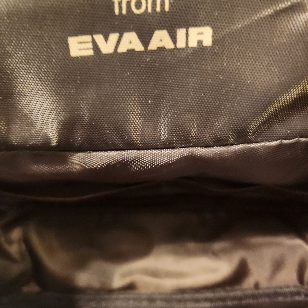 Bulgari Parfums for Eva Air Dark Brown Toiletry Bag EUC 7" X 5.5" X 3" - Picture 9 of 9